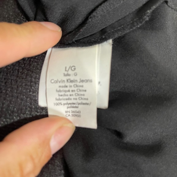 Calvin Klein Jeans Black Top - Picture 3 of 6